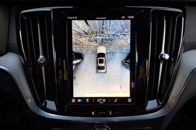 Volvo S60 T8 AWD Plug-In Hybrid Polestar Engineered