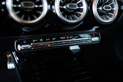 Mercedes Klasa A 200 AMG Line 7G-DCT