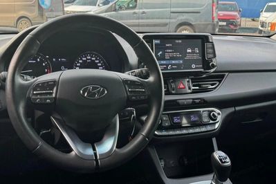 Hyundai i30 1.5 T-GDI Smart
