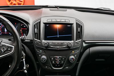 Opel Insignia 2.0 CDTI OPC line