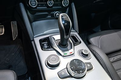 Alfa Romeo Stelvio 2.0 Turbo Veloce Q4