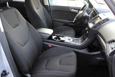 Ford S-MAX 2.5 Hybrid Titanium CVT