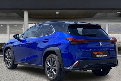 Lexus UX 300h F Sport Design
