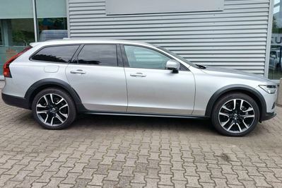 Volvo V90 B5 D AWD Momentum Pro aut Cross Country
