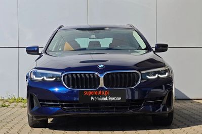 BMW Seria 5 Touring 540i xDrive Luxury Line