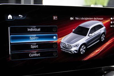 Mercedes GLC 200 4MATIC AMG Line