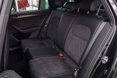 Skoda Superb 2.0 TDI SCR 4x4 Sportline DSG