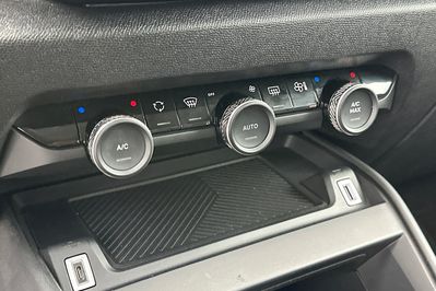 Citroen C4 Shine 1.5 BlueHDI EAT8