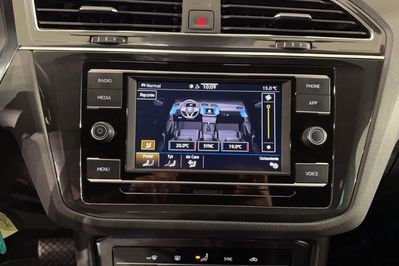 Volkswagen Tiguan 2.0 TSI DSG