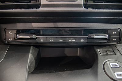 Opel Combo Van Cargo L2H1 Zabudowa Brygadowa