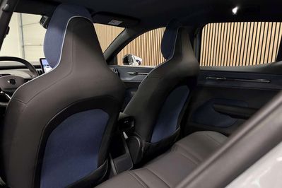 Volvo EX30 Single Motor Extended Range Plus