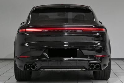 Porsche Cayenne Coupe S E-Hybrid Black Edition