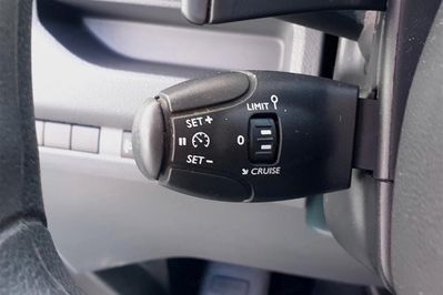 Peugeot Expert L2H1 AT