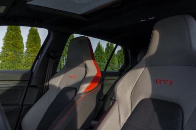 Volkswagen Golf VIII 2.0 TSI GTI