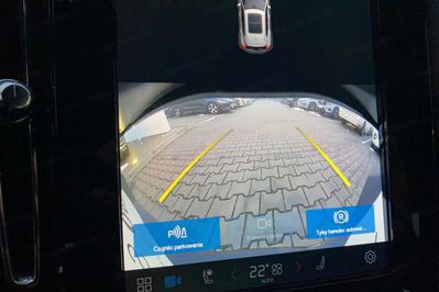 Volvo XC40 B3 B Plus Dark