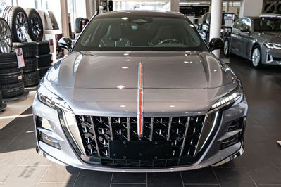 Hongqi H6 2.0T Deluxe DSG