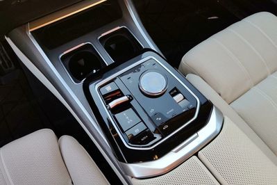 BMW Seria 7 740d xDrive M Sport
