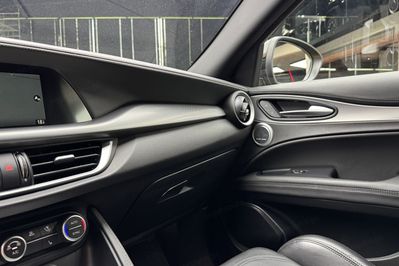 Alfa Romeo Stelvio Turbo Veloce Q4