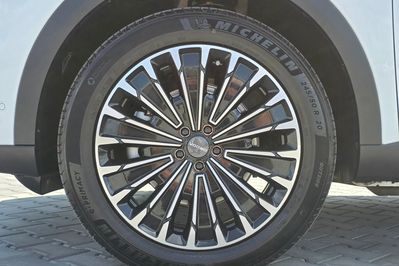 Omoda 9 Super Hybrid Exclusive AWD