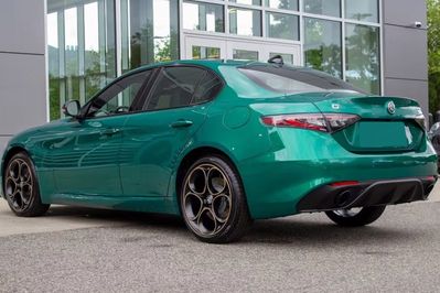 Alfa Romeo Giulia 2.0 Turbo Intensa Q4