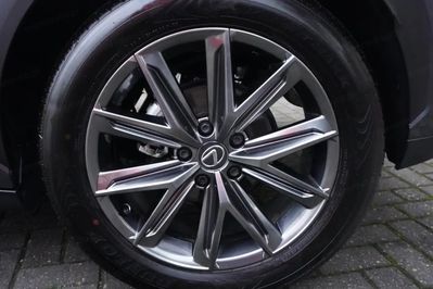 Lexus LBX Elegant 1.5 Hybrid