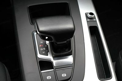 Audi Q5 40 TDI mHEV quattro S Line S tronic