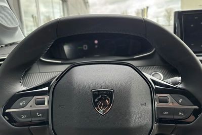 Peugeot 208 e-208 Allure