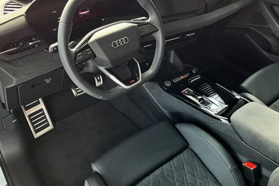Audi Q6 e-tron quattro 100kWh