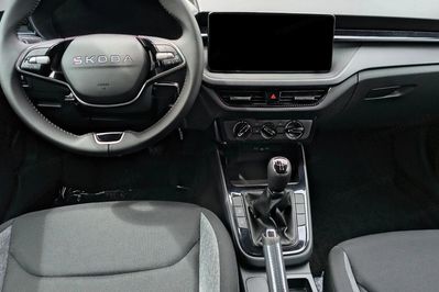 Skoda Fabia Essence 1.0 MPI