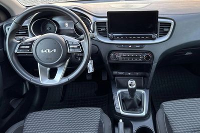 Kia Ceed 1.5 T-GDI M