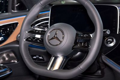 Mercedes Klasa E 200 4-Matic AMG