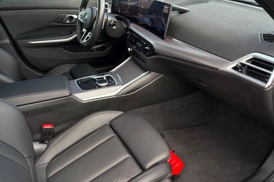 BMW Seria 3 318i M Sport