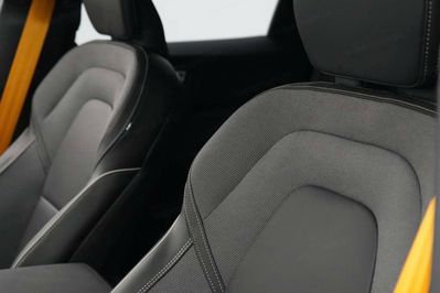 Volvo XC60 T8 Plug-In Hybrid AWD Polestar Engineered