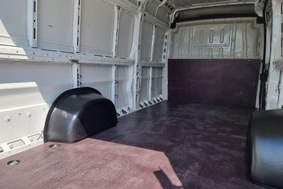 Peugeot Boxer BlueHDi L4H2