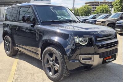Land Rover Defender 90 D250 X-Dynamic SE