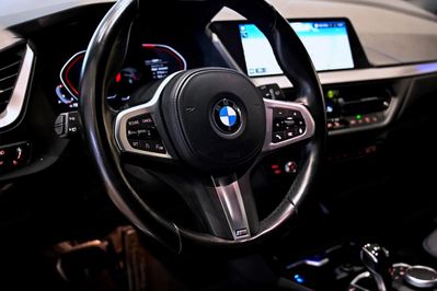 BMW Seria 1 118i M Sport