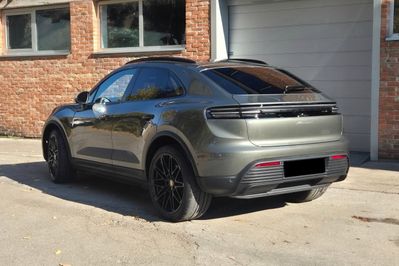 Porsche Macan 4