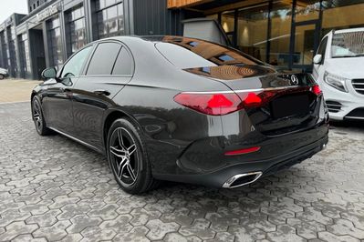 Mercedes Klasa E 220 d 4-Matic AMG