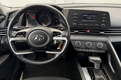 Hyundai Elantra 1.6 Modern CVT