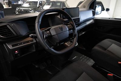 Peugeot Expert XL L2H1 AET8 Zabudowa Brygadowa
