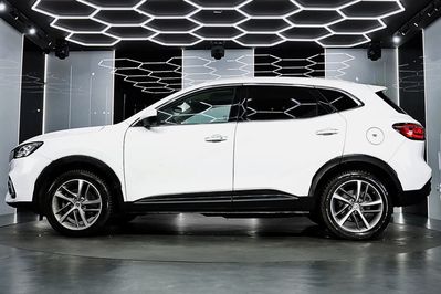 MG HS EHS 1.5 T-GDI PHEV Luxury