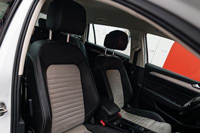 Volkswagen Passat 1.8 TSI R-Line DSG