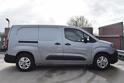 Peugeot Partner Van L2H1 EAT8