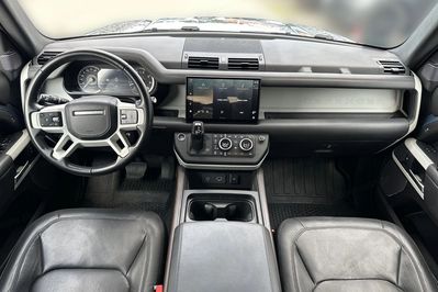 Land Rover Defender 110 3.0 P400 mHEV SE
