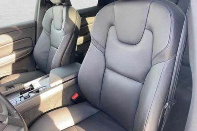 Volvo XC60 T6 Plug-In Hybrid AWD Ultra Bright