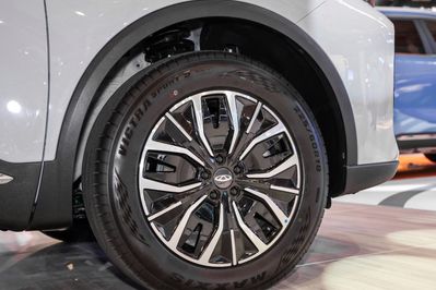 Chery Tiggo 7 Premium 1.5 T-GDI HEV DCT