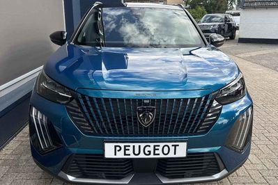 Peugeot 2008 GT Exclusive e-DCS6 1.2 PureTech mHEV