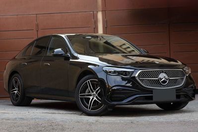 Mercedes Klasa E 300 e 4-Matic AMG