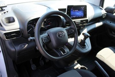 Toyota Proace City Long D-4D