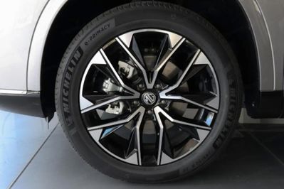 MG S9 Exclusive